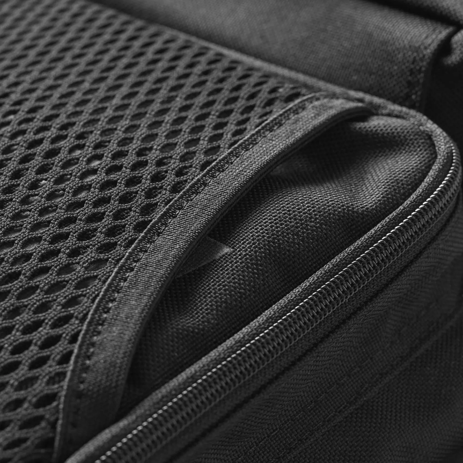 0200. Cordura® Modular 2-in-1 Crossbody Backpack - Black