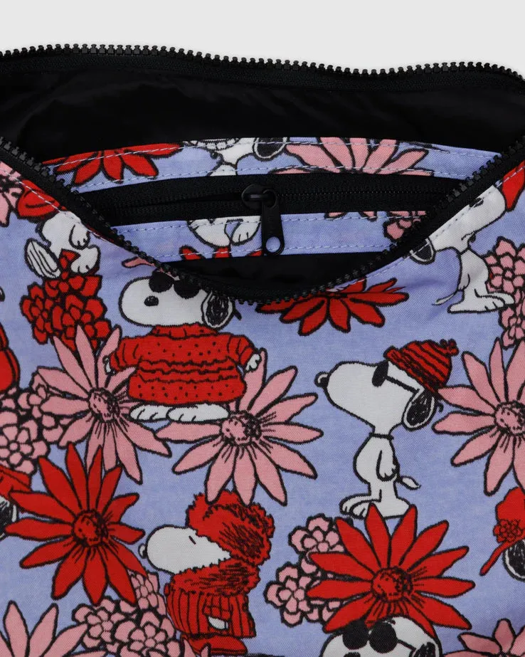 Baggu Medium Nylon Crescent Bag Floral Snoopy