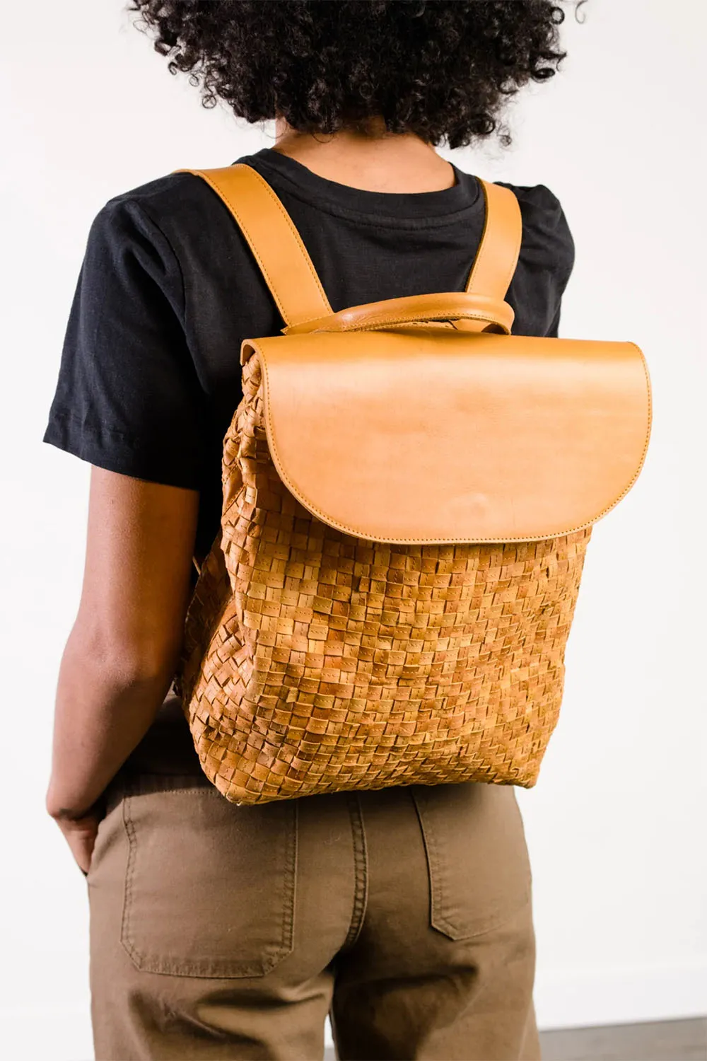 ELSA BASKETWEAVE BACKPACK - COGNAC