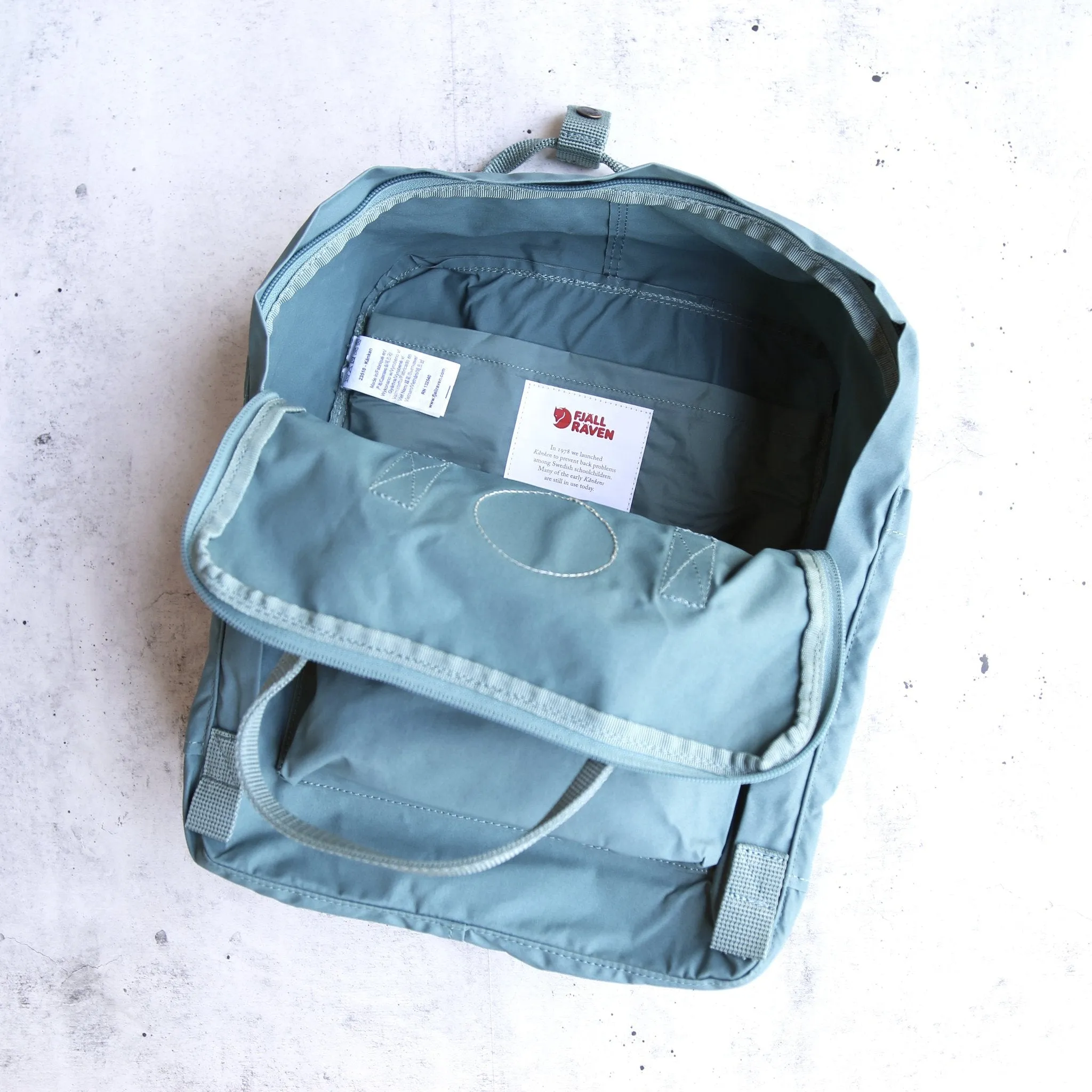 Fjallraven - Kanken Classic Backpack in More Colors