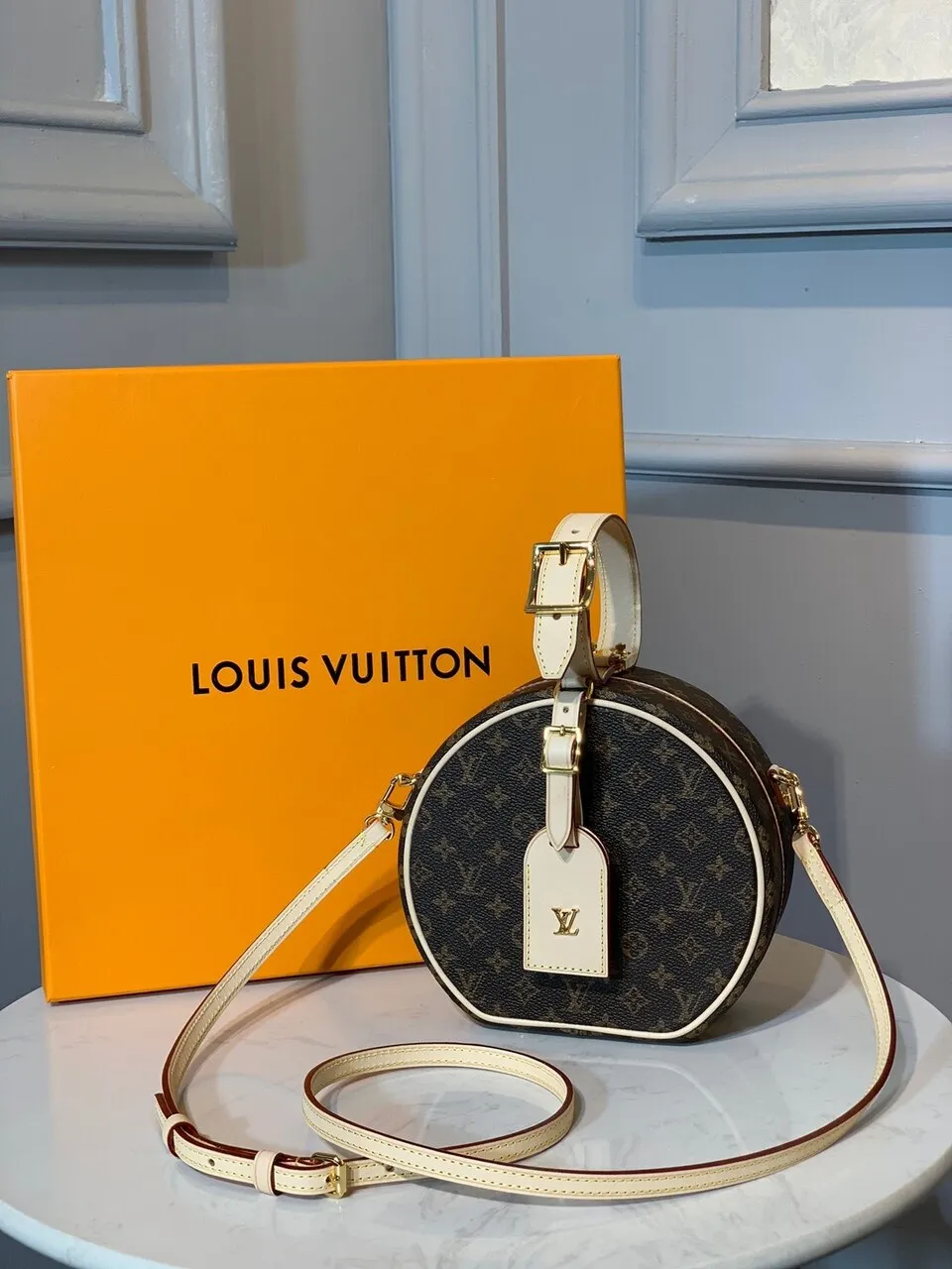 LV Petite Boite Chapeau Monogram Canvas For Women,  Shoulder And Crossbody Bags 6.9in/17.5cm LV M43514