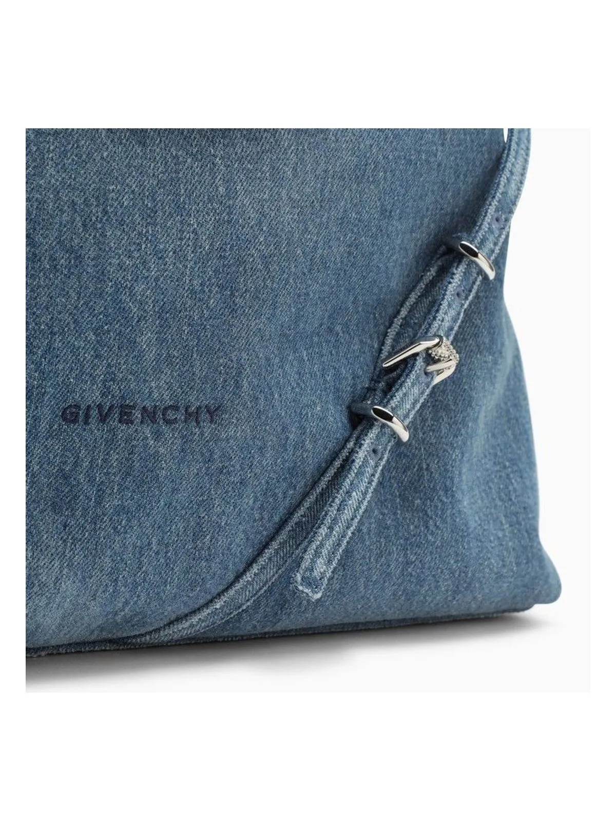 MEDIUM VOYOU CHAIN BAG IN BLUE DENIM