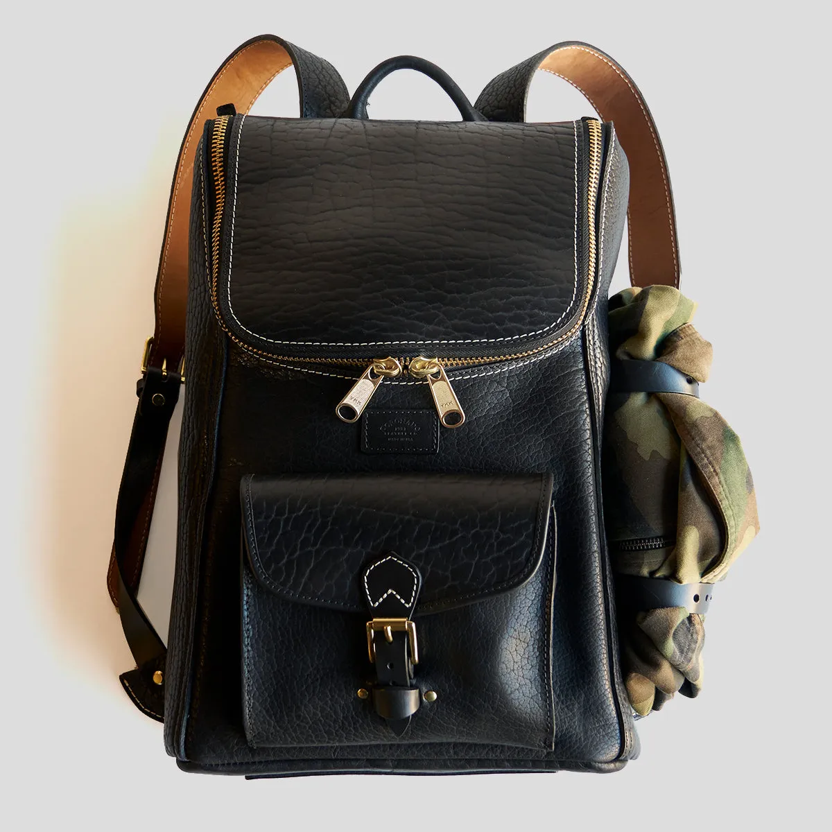 Top-Zip Bison Backpack No. 750 | Black